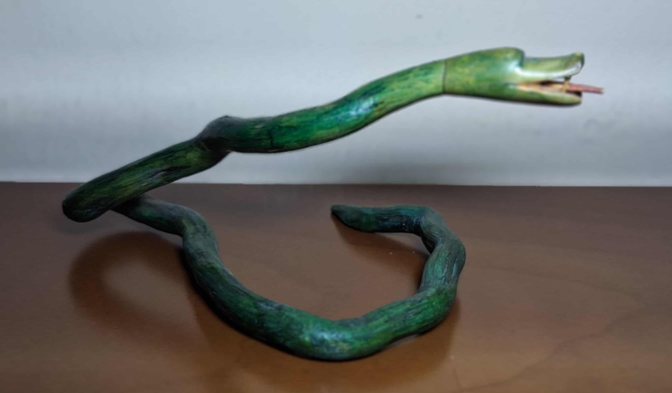 Cobra Esmeralda - Perfil