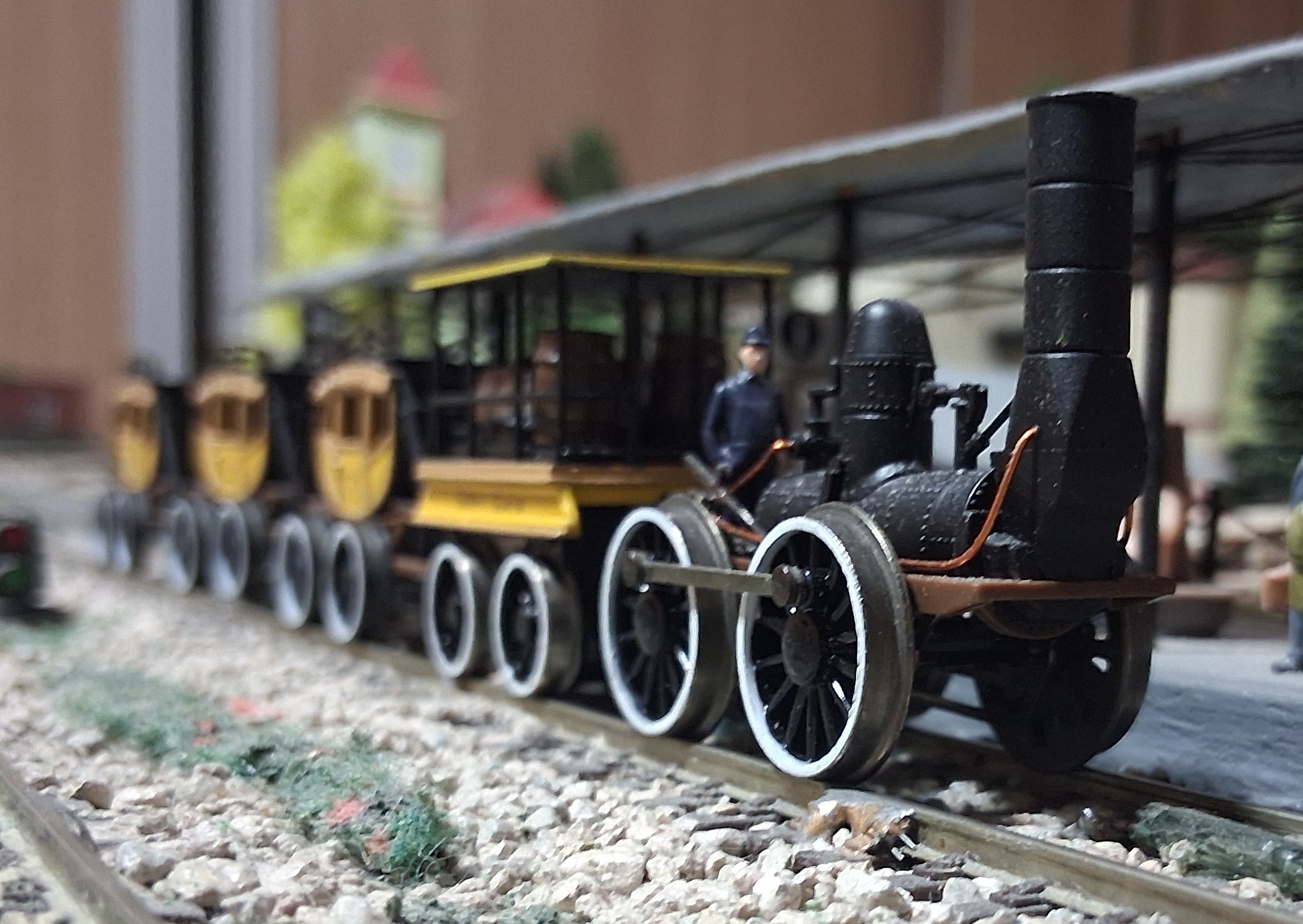 Perspectiva de la DeWitt Clinton con los coches diligencia