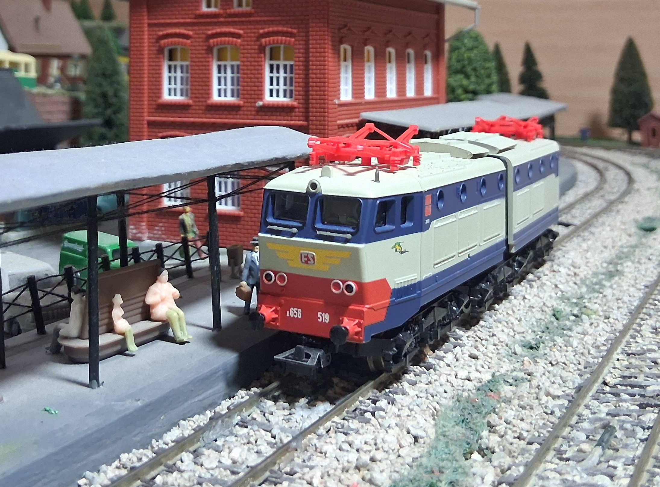  Locomotora Articulada E.656 Caimano FS
