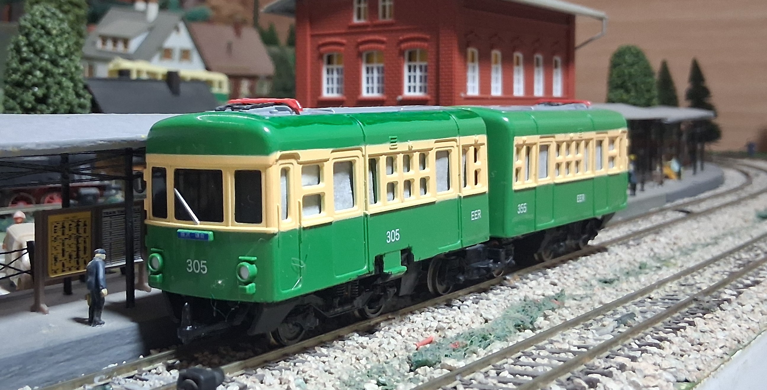 Leyenda Costera: Tranvía Japonés Enoden Serie 300 (EER 305-355)